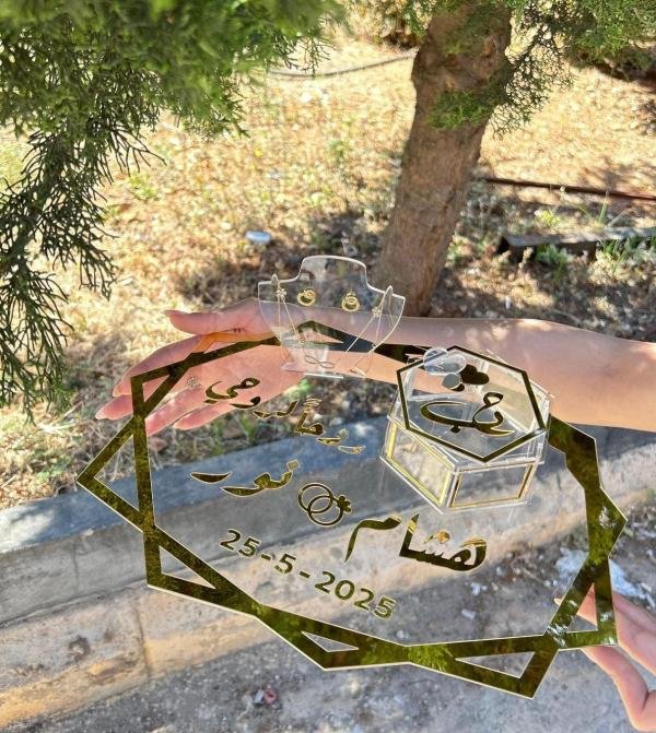 Engagement-plexi souvenir tray