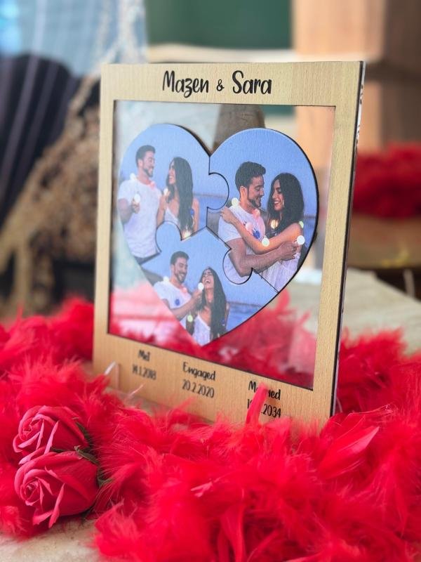 Plexi heart frame